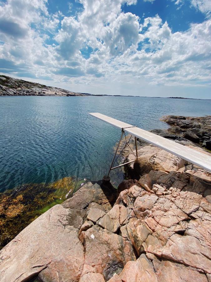 Guesthouse, Not Even A Minute Walk To The Ocean Kullavik Екстериор снимка